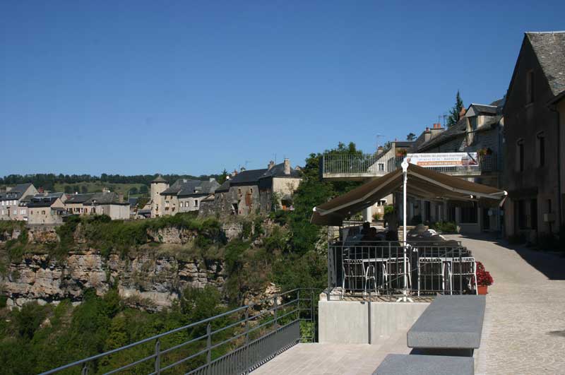 Belvédère sur le canyon
