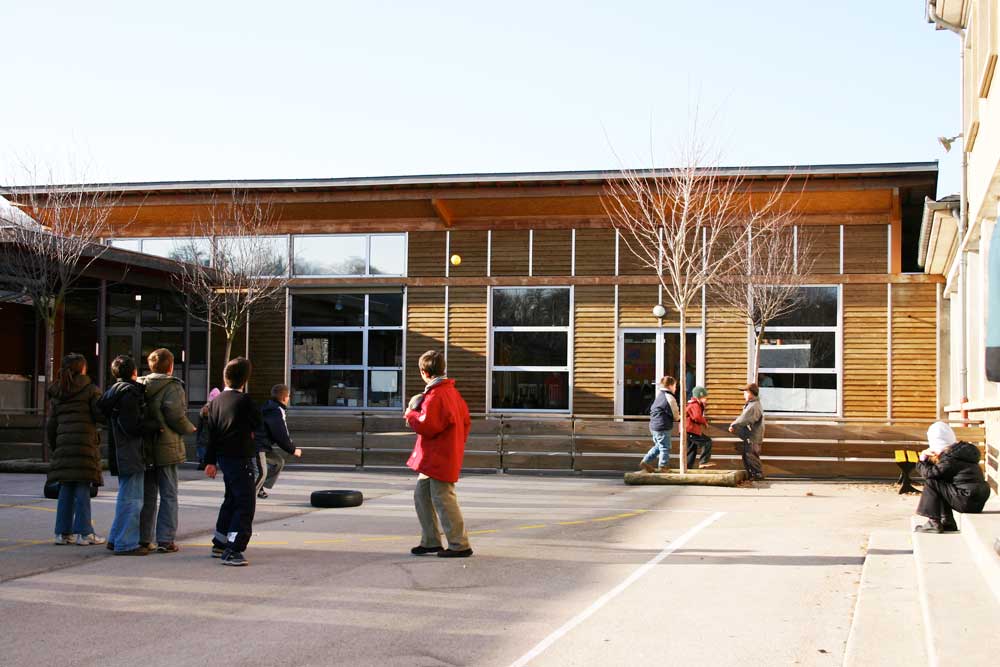 Ecole de Pont de Salars. Architectes Droit de Cité